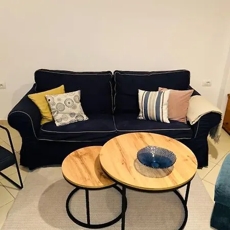 Orange Ap. 2 Bed- City Centre ! * Saranda