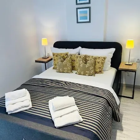 Orange Ap. 2 Bed- City Centre ! شقة