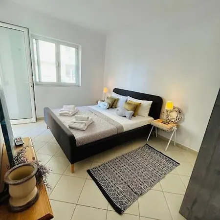 Apartament Orange Ap. 2 Bed- City Centre !