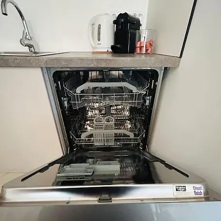 Orange Ap. 2 Bed- City Centre ! * ساراندا