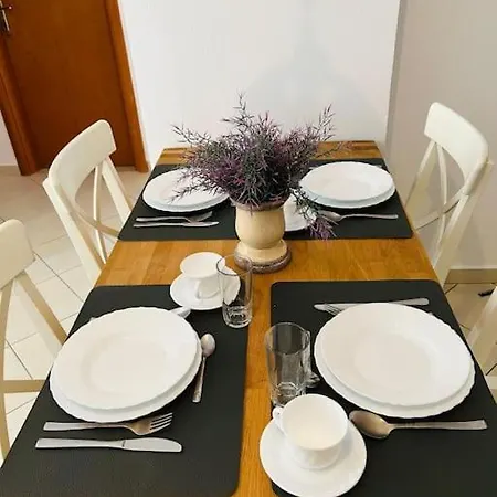Apartment Orange Ap. 2 Bed- City Centre !