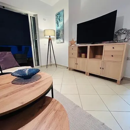 Apartment Orange Ap. 2 Bed- City Centre !