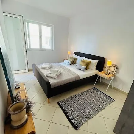 Apartment Orange Ap. 2 Bed- City Centre ! *